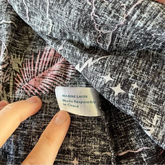 Marine Layer XS Emlyn Beach Print Midi Wrap Dress - Picture 8 of 11